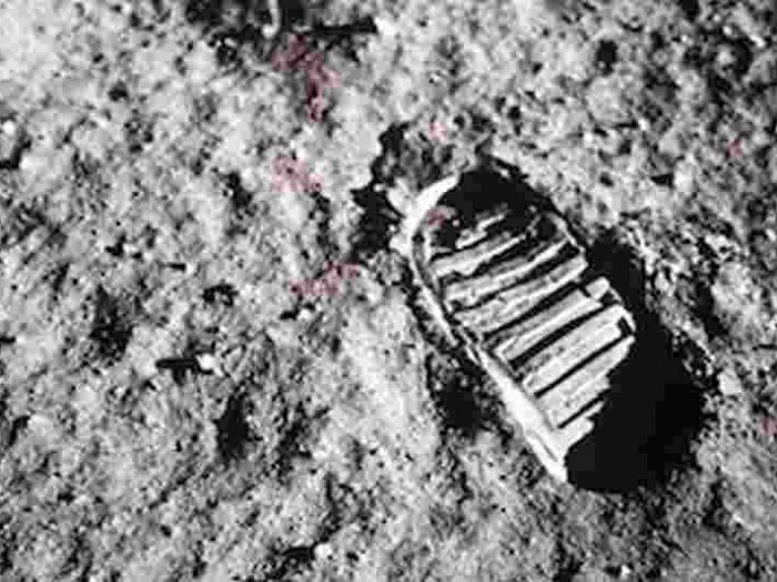 Apollo eleven Mission Completes fifty-two Years NASA Shares Image of Neil Armstrong’s Left Foot on Moon