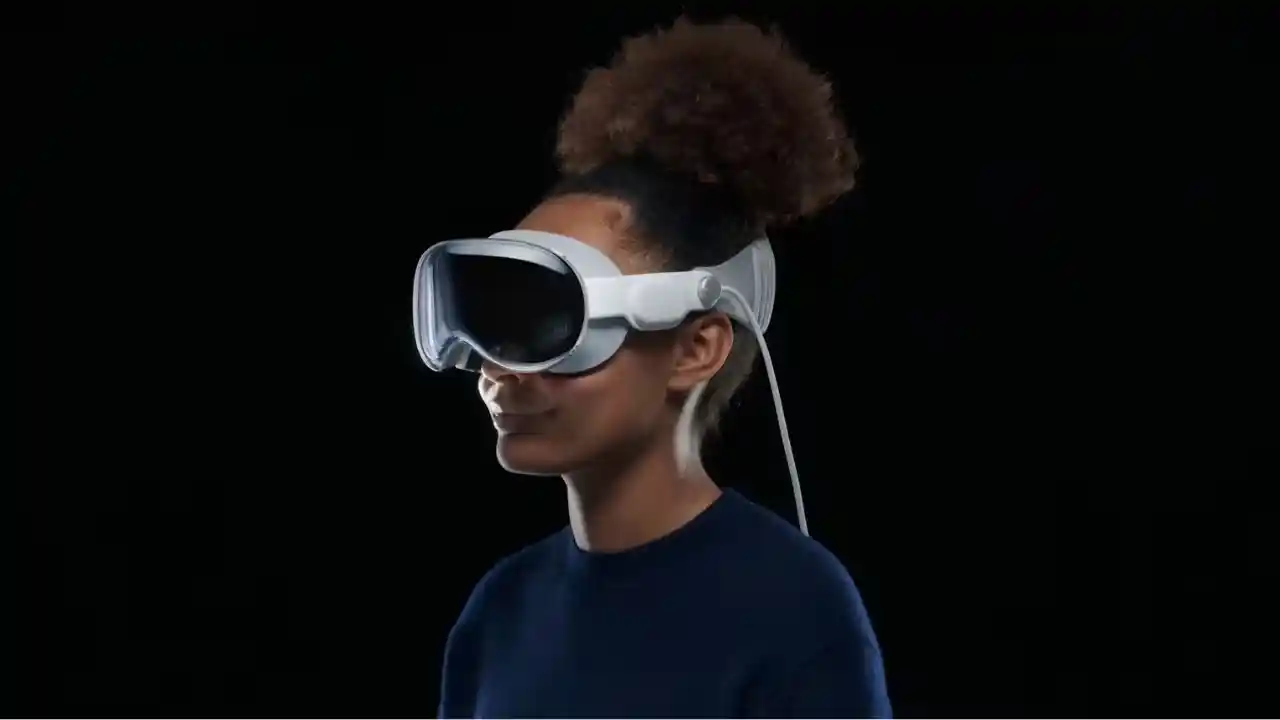 Apple Vision Pro 2 Leaks, Rumors, and Why 2026 Might Be the Year Spatial Computing Goes Mainstream